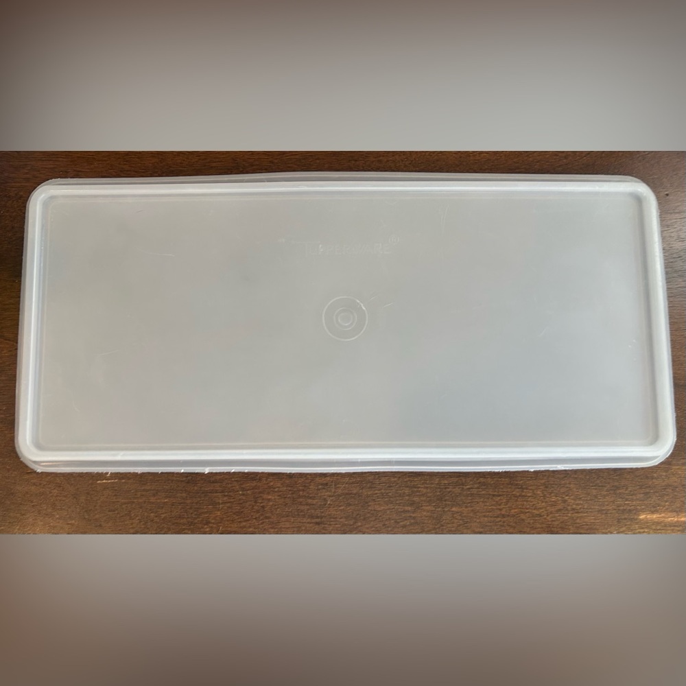 Vintage Tupperware Sheer Replacement Lid #607-1 Fits Jumbo Bread Keeper 606 USA